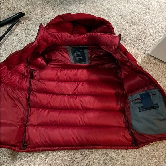 Herno Red Puffer Jacket - Picture 3 of 5